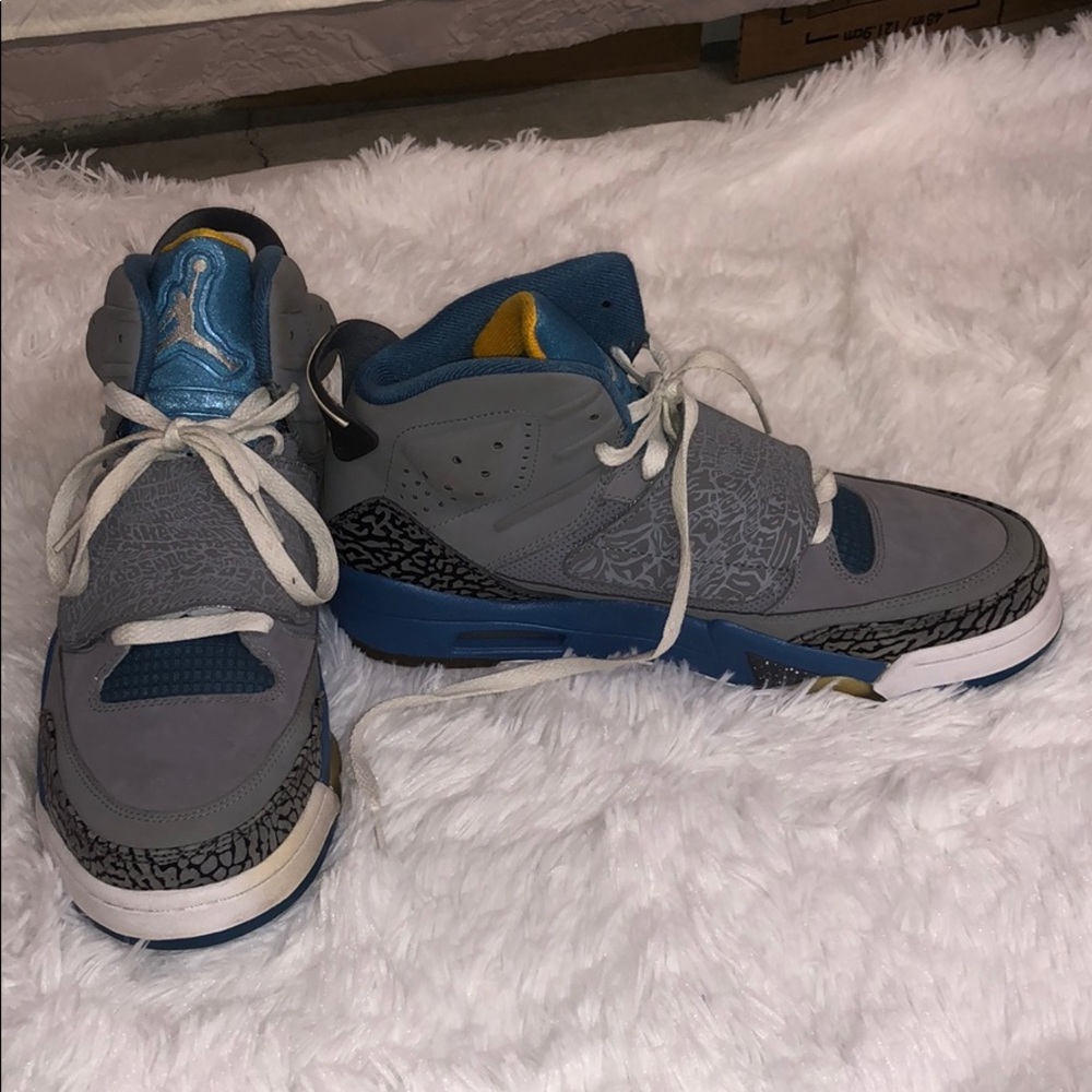 Air jordan son of mars  blue grey